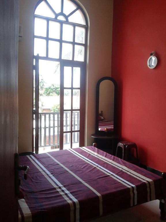 Aurora - Negombo Budget Hostel Exteriör bild